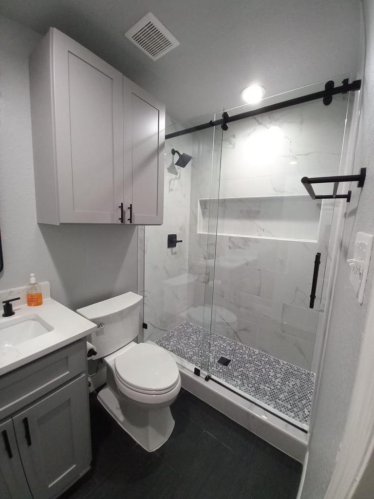 Bellaire Beauty - Bathroom Renovation